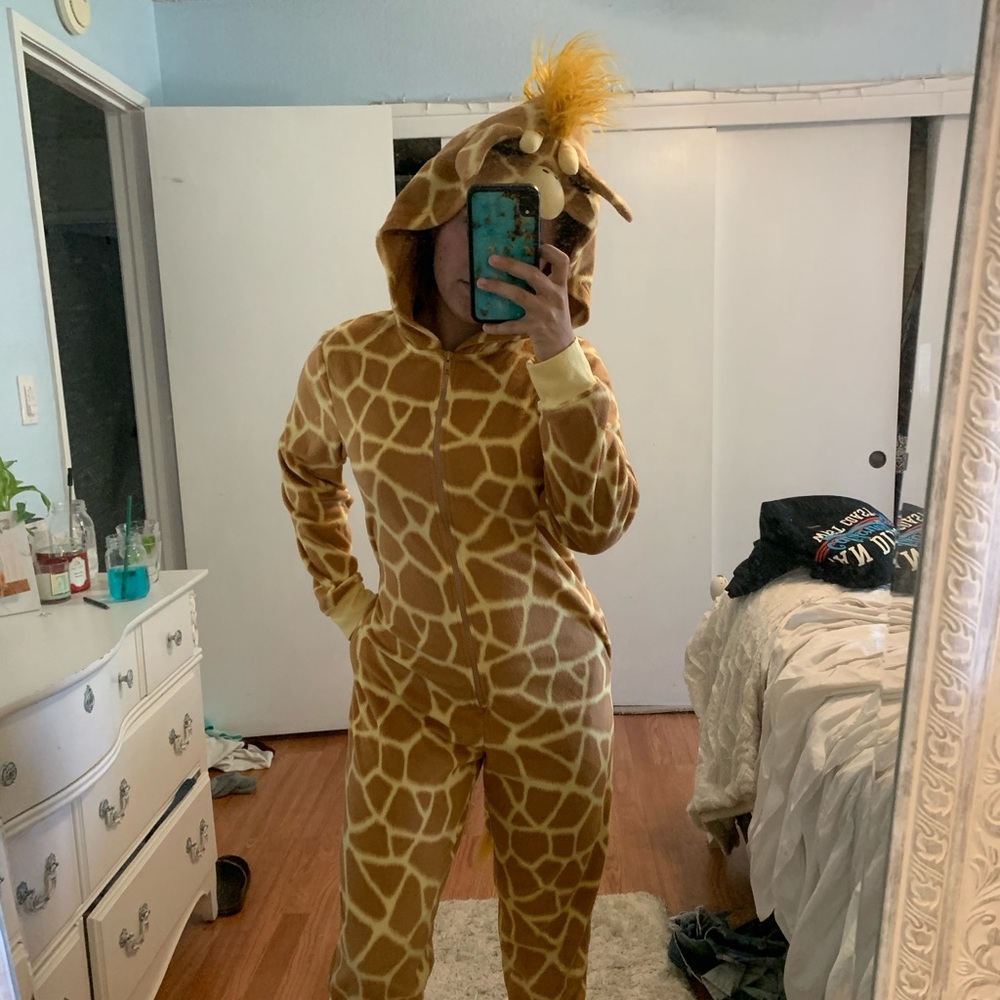 Giraffe onesie!